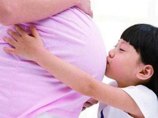 北京代孕中心犯法吗，北京隆胸－北京隆胸多少钱？